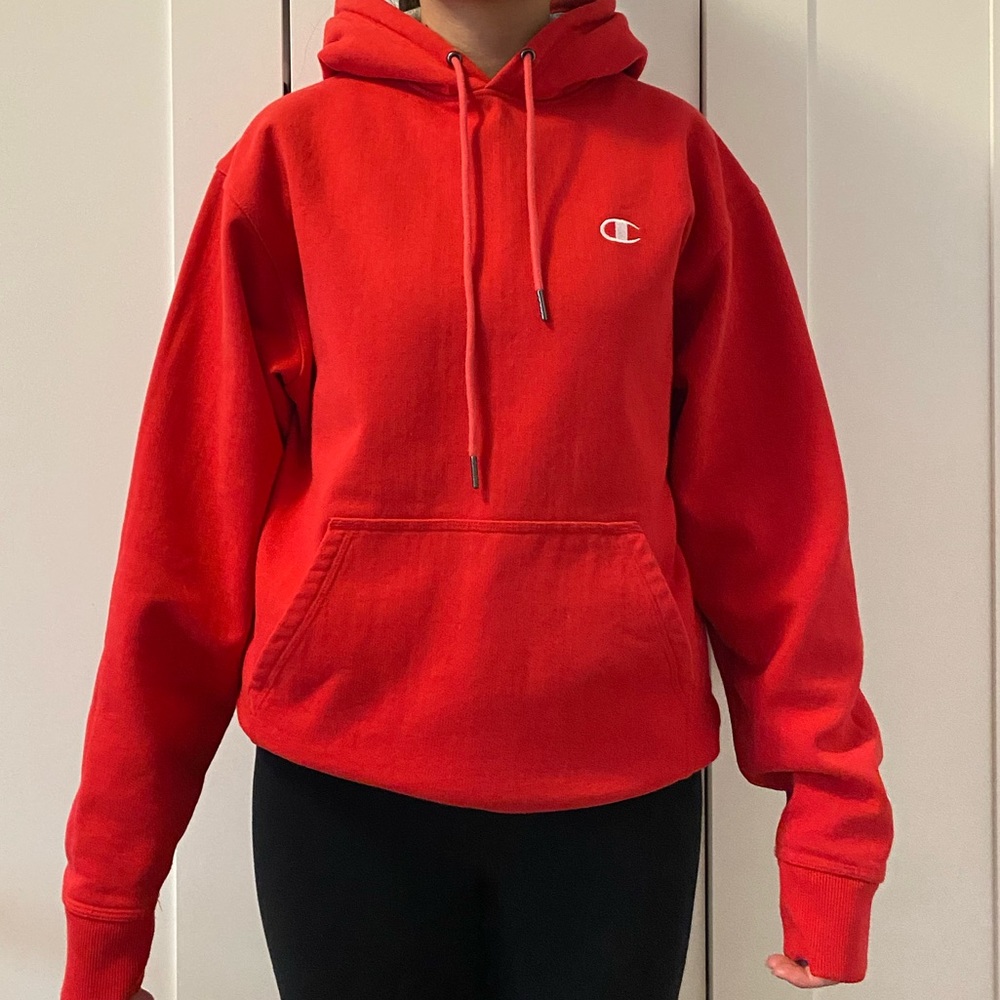 CHAMPION red hoodie